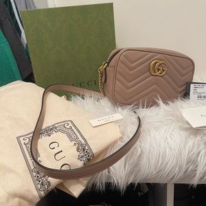 Gucci marmont mini bag (dust pink color)